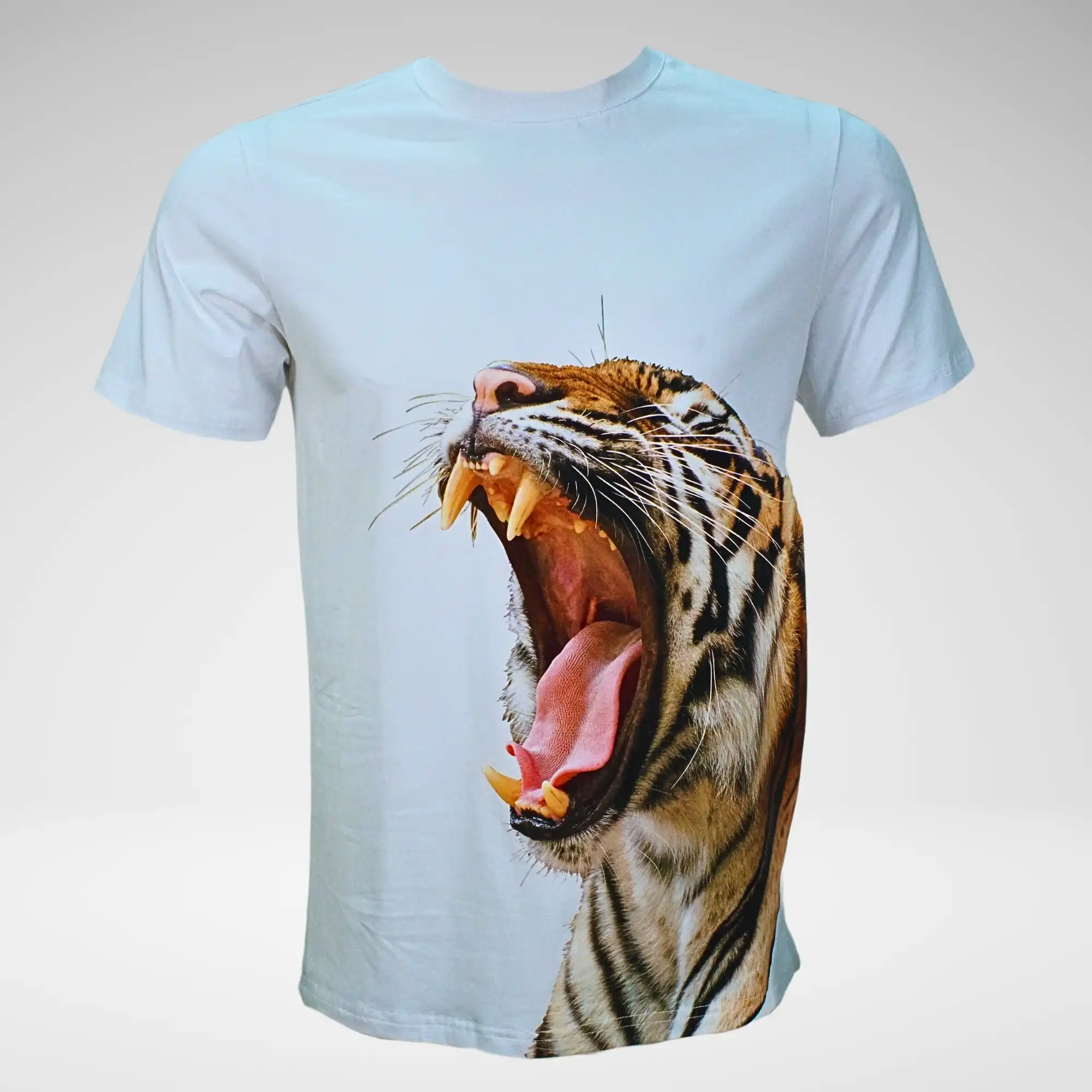 Cutty-Caspian-Men’s-T-Shirt